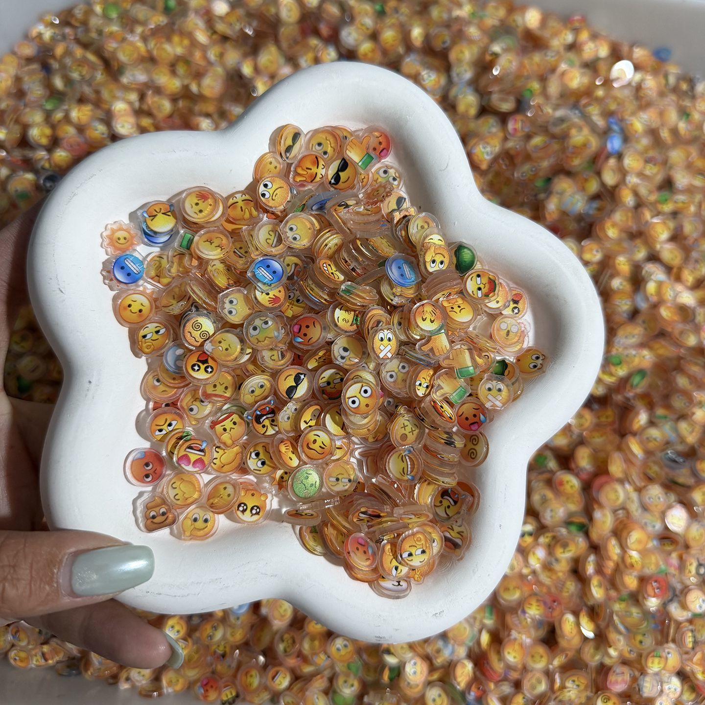 Display Case Acrylic - new arrival 1cm emoji acrylic slices